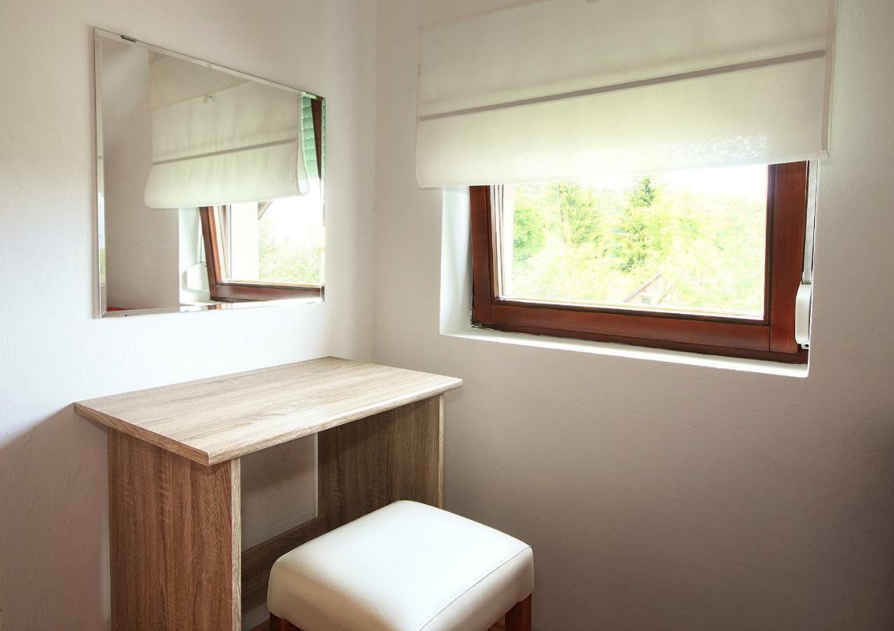 Apartment Medeni Rakovica Exterior foto